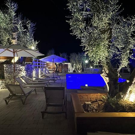 Village Valle D'Oro Aparthotel سان مينايو المظهر الخارجي الصورة